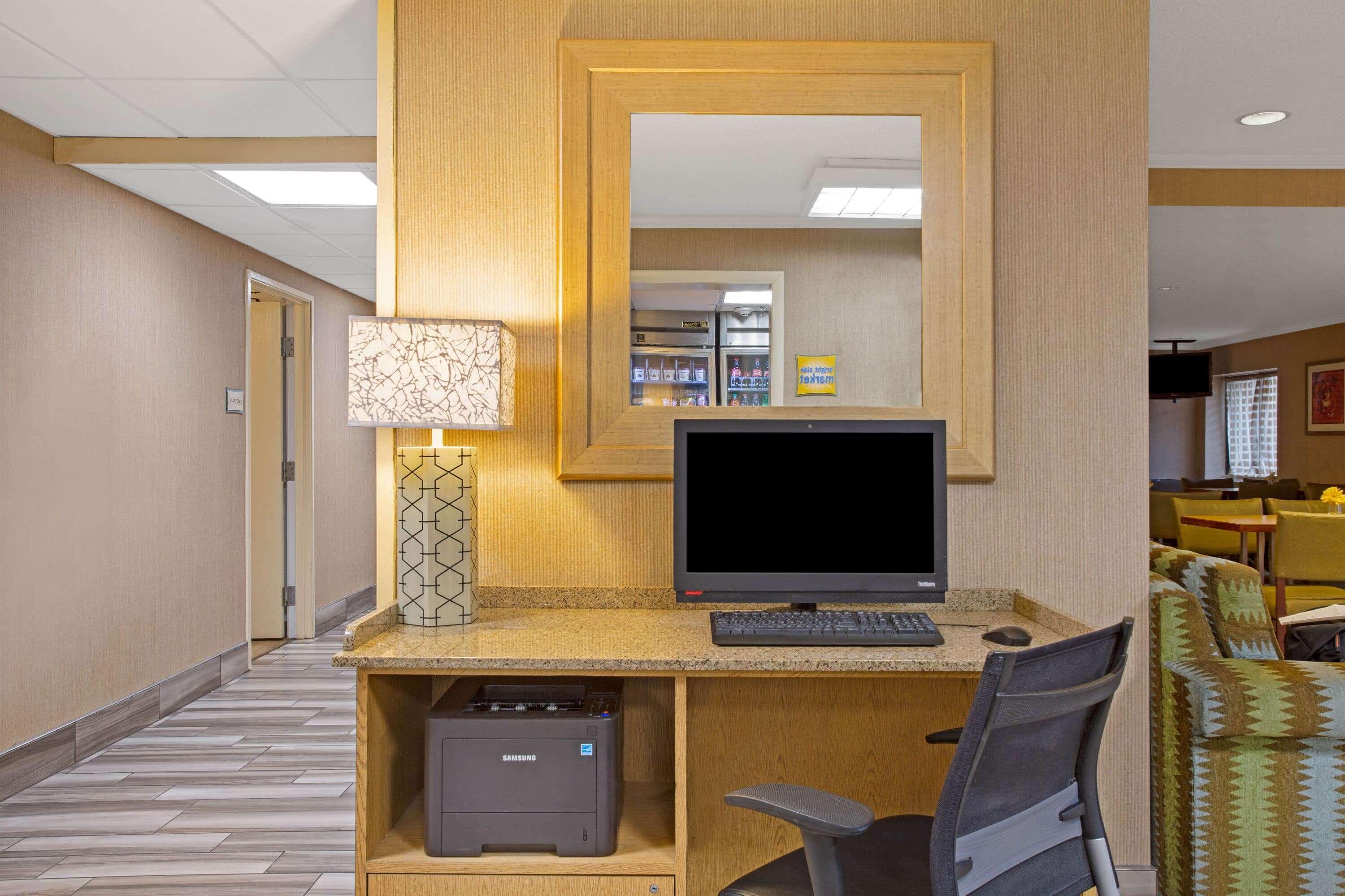 La Quinta Inn By Wyndham Auburn Worcester Dış mekan fotoğraf